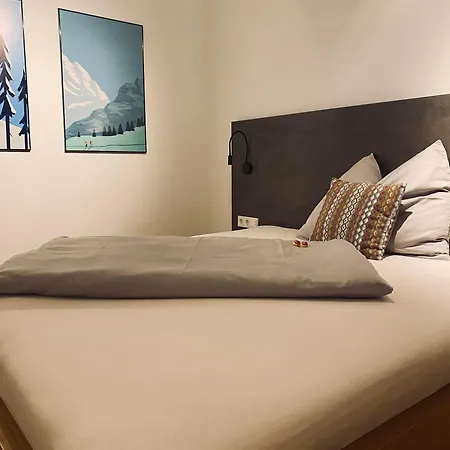 Alpenchalet Zurhinterochsenweide In&ski Out Apartment *