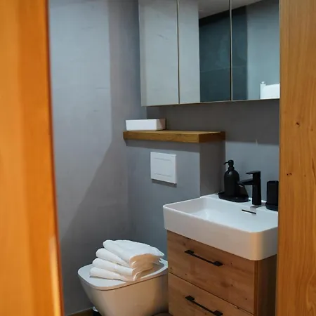 Apartment Alpenchalet Zurhinterochsenweide In & Out