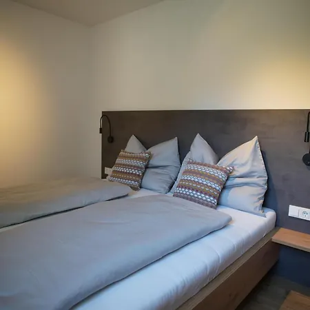 Alpenchalet Zurhinterochsenweide In&ski Out Brixen im Thale