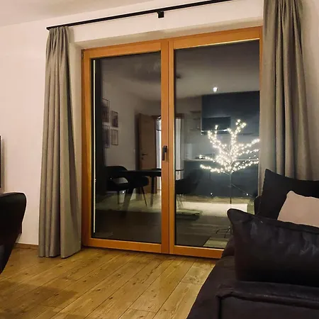 Alpenchalet Zurhinterochsenweide In & Out *